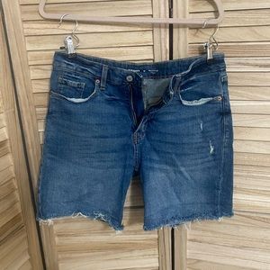 Old Navy O.G Straight Jean Shorts; women size 12